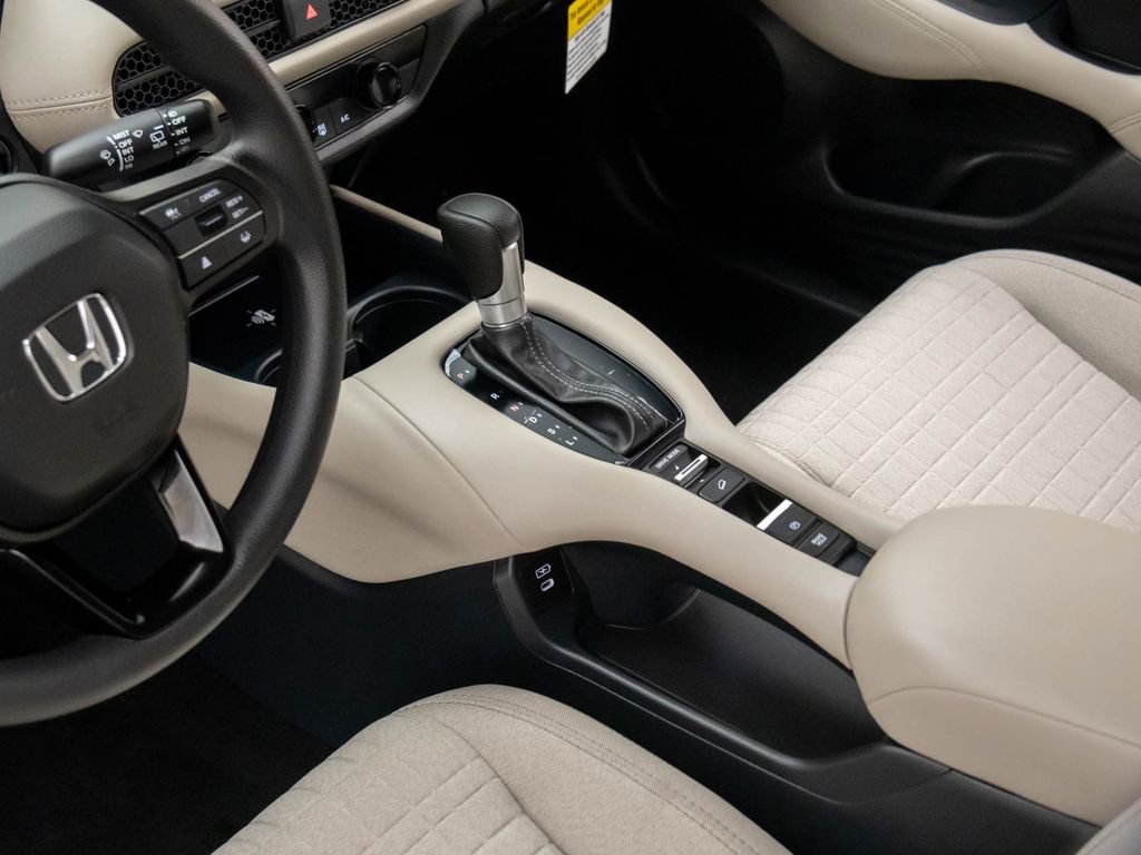 Used 2026 Honda HR-V LX image 11