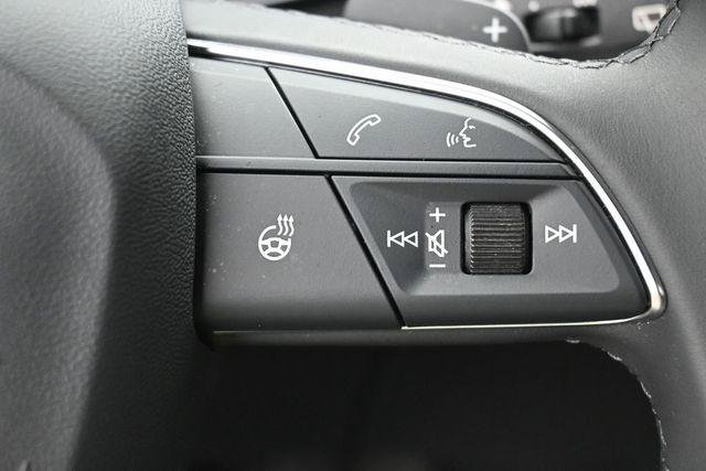 Used 2024 Audi Q5 2.0T Premium w/ Summer of Audi Package AWD/4WD image 18