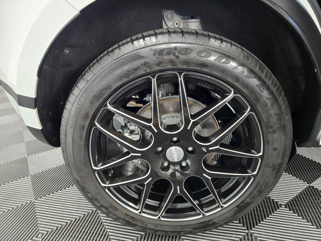 Used 2023 Land Rover Range Rover Evoque S image 22