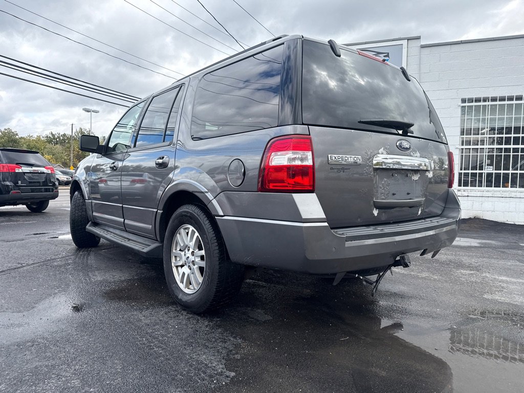 Used 2011 Ford Expedition XLT image 8