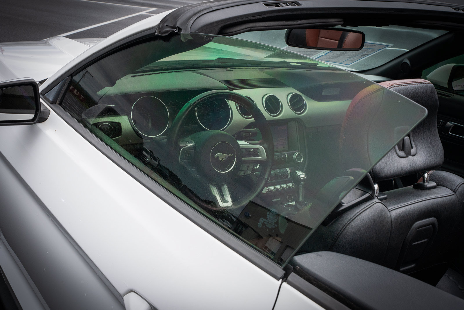 Used 2016 Ford Mustang Premium RWD image 21