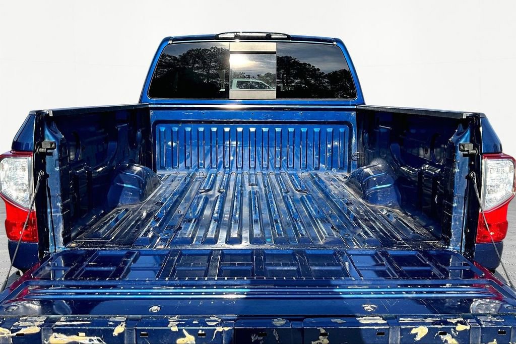 Used 2019 Nissan Titan SV RWD image 22