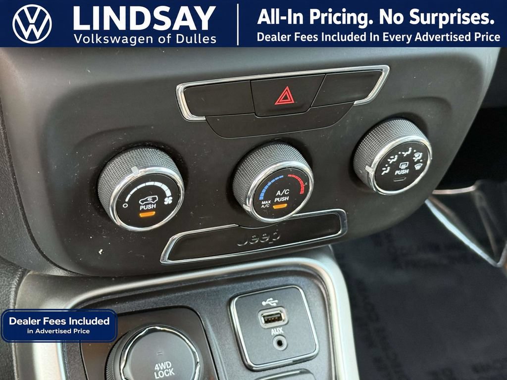 Used 2017 Jeep Compass Latitude AWD/4WD image 18