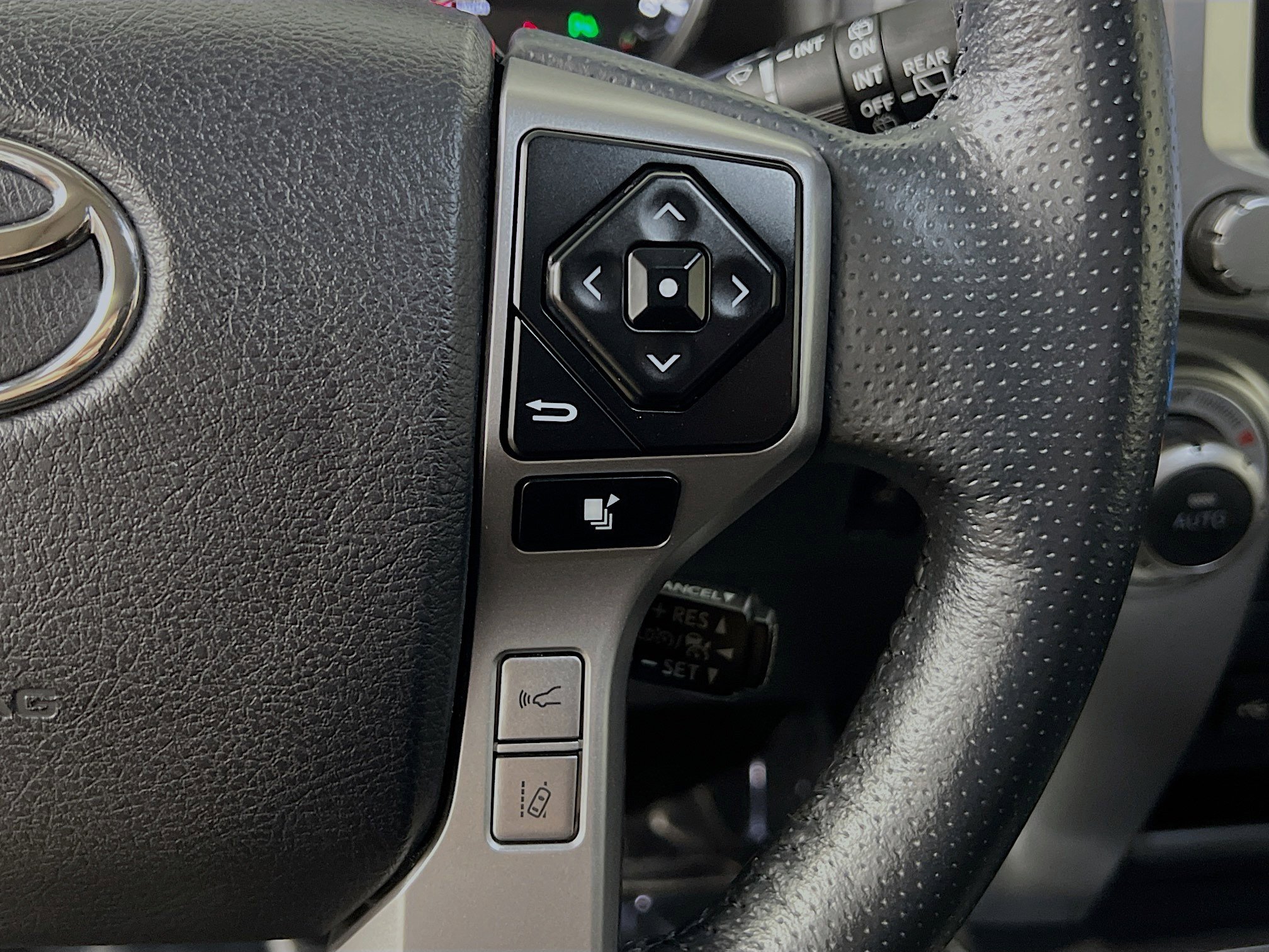 Used 2023 Toyota 4Runner Limited image 20