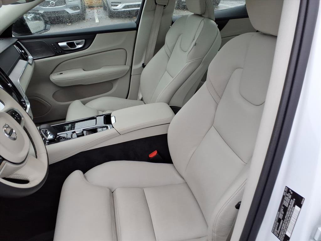 Certified 2025 Volvo S60 T8 Ultra w/ Climate Package image 19