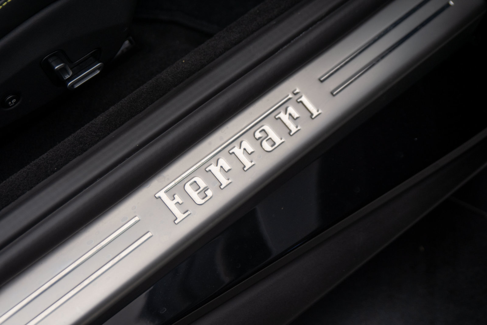 Used 2023 Ferrari Portofino M RWD image 25