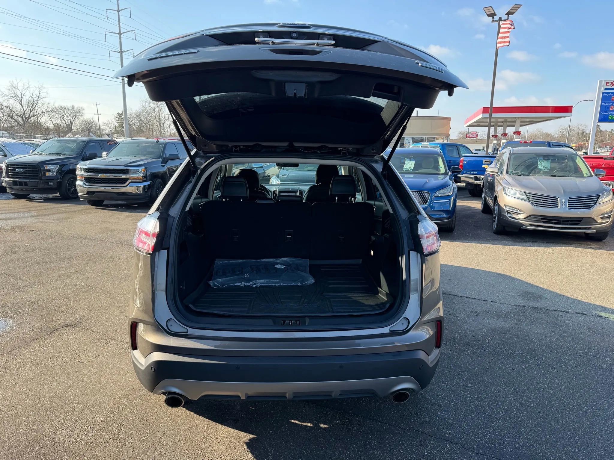Used 2019 Ford Edge SEL w/ Equipment Group 201A image 14