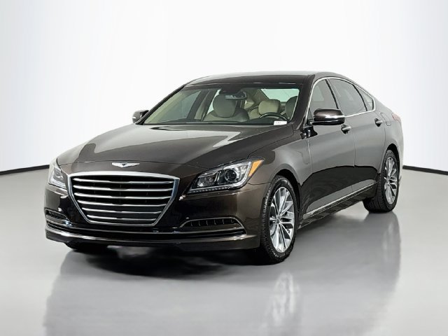 Used 2016 Hyundai Genesis 3.8 RWD image 3