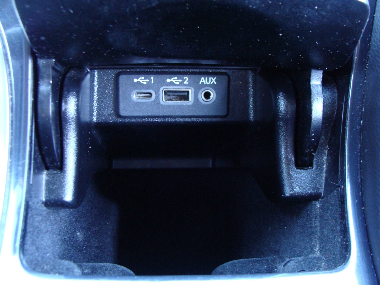 Used 2020 Nissan Maxima 3.5 SV w/ Floor Mat Group FWD image 26