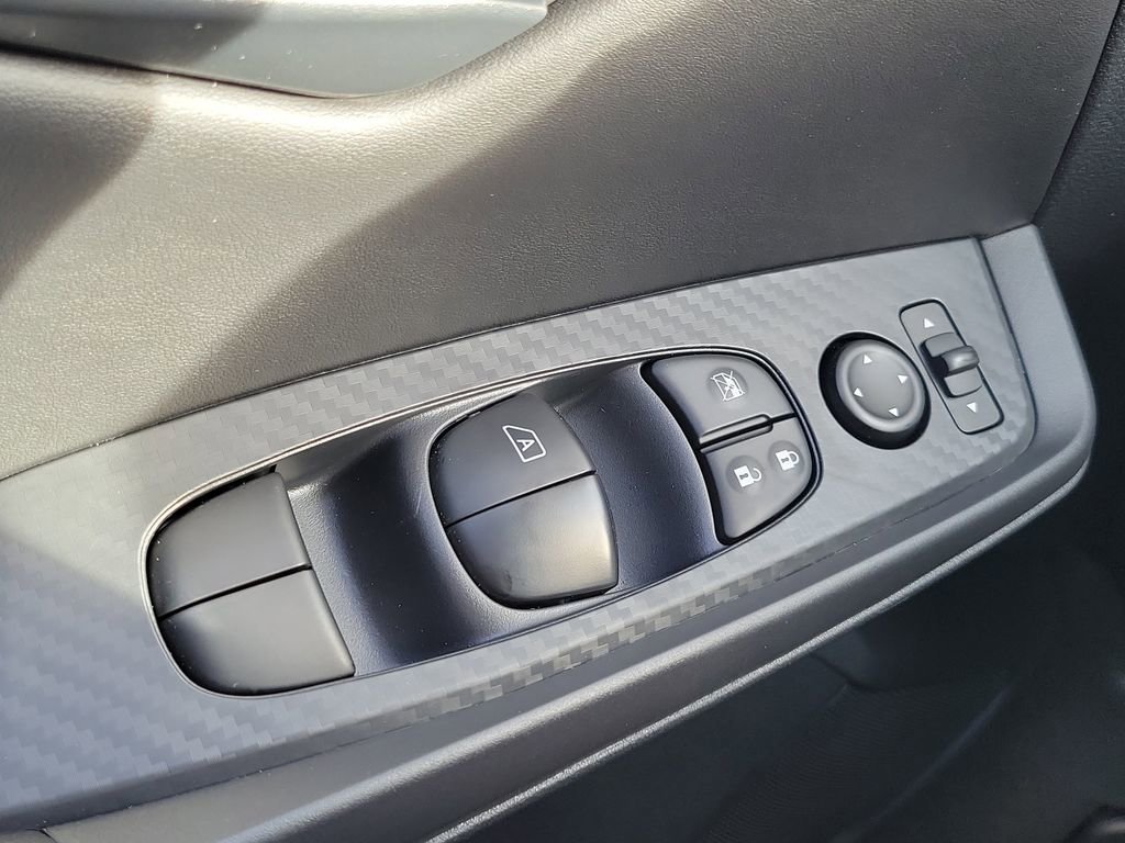 Used 2025 Nissan Sentra S FWD image 15