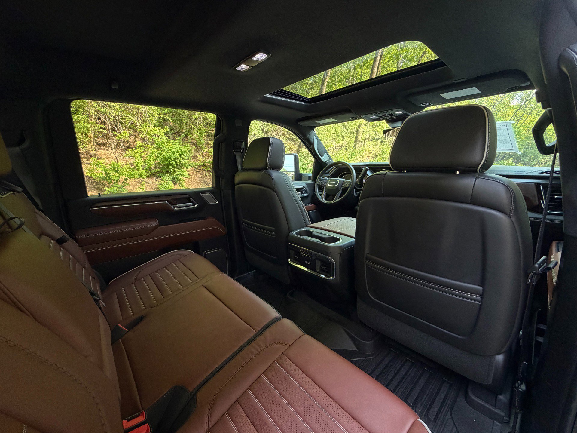 Used 2024 GMC Sierra 3500 Denali Ultimate AWD/4WD image 49