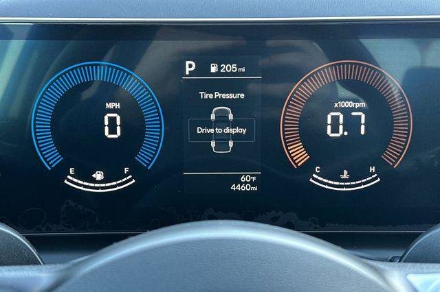 Certified 2026 Hyundai Santa Cruz SE image 24