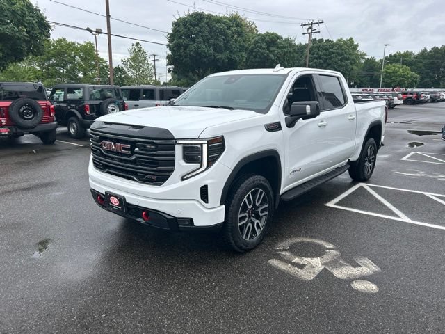 Used 2025 GMC Sierra 1500 AT4 w/ AT4 Premium Package AWD/4WD image 3