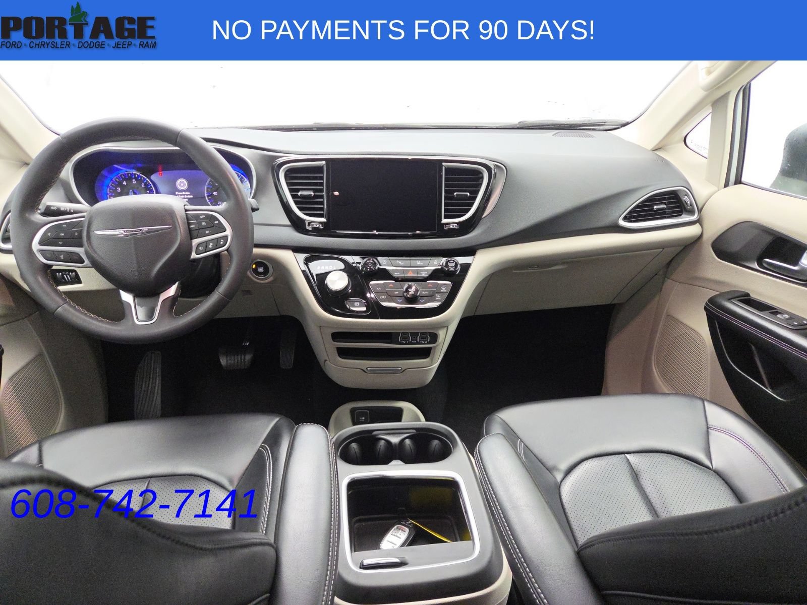 Used 2023 Chrysler Pacifica Touring-L FWD image 13