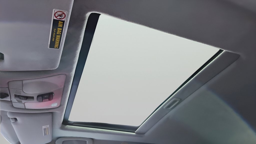 Used 2002 Mercedes-Benz E 55 AMG Sedan image 16