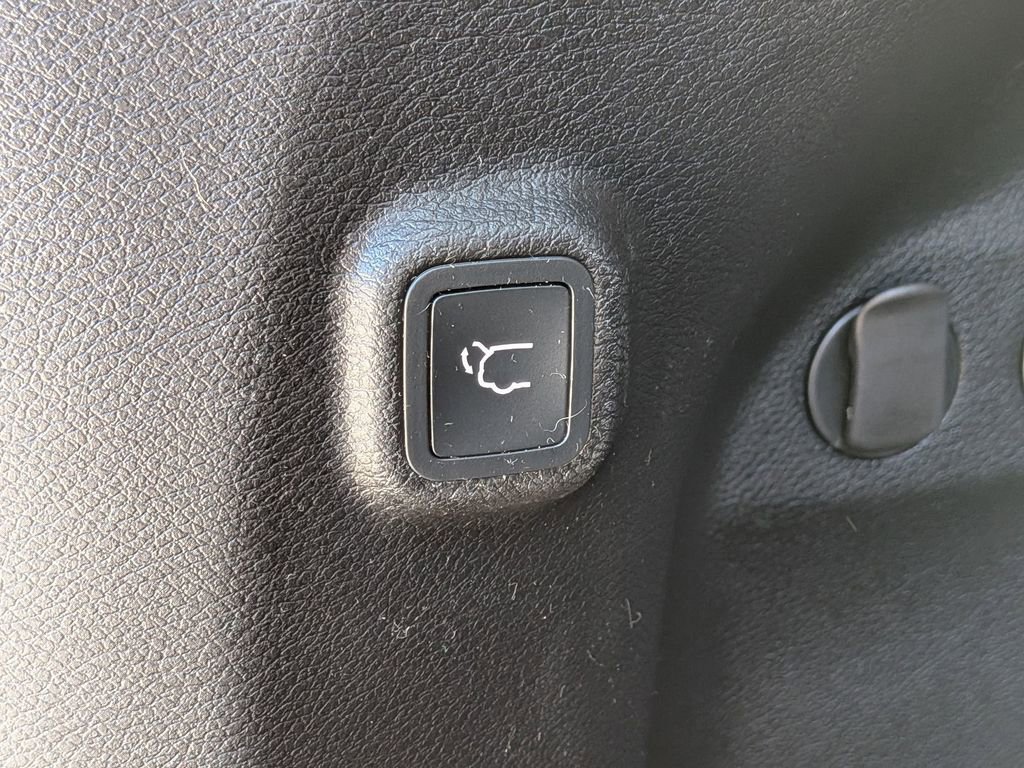 Certified 2021 Jeep Cherokee Limited AWD/4WD image 7