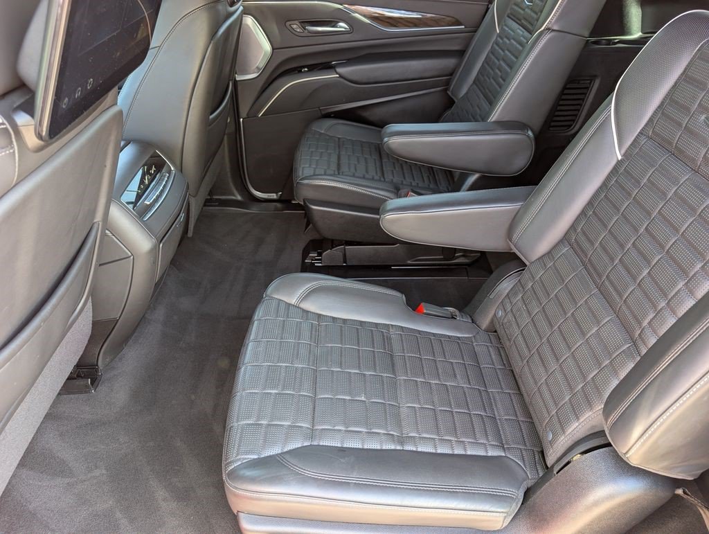 Certified 2024 Cadillac Escalade ESV Sport Platinum AWD/4WD image 17