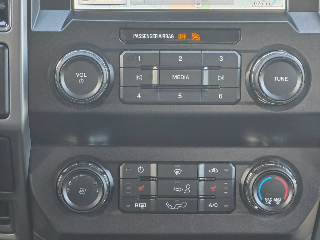 Used 2019 Ford F150 XLT w/ Equipment Group 302A Luxury AWD/4WD image 13