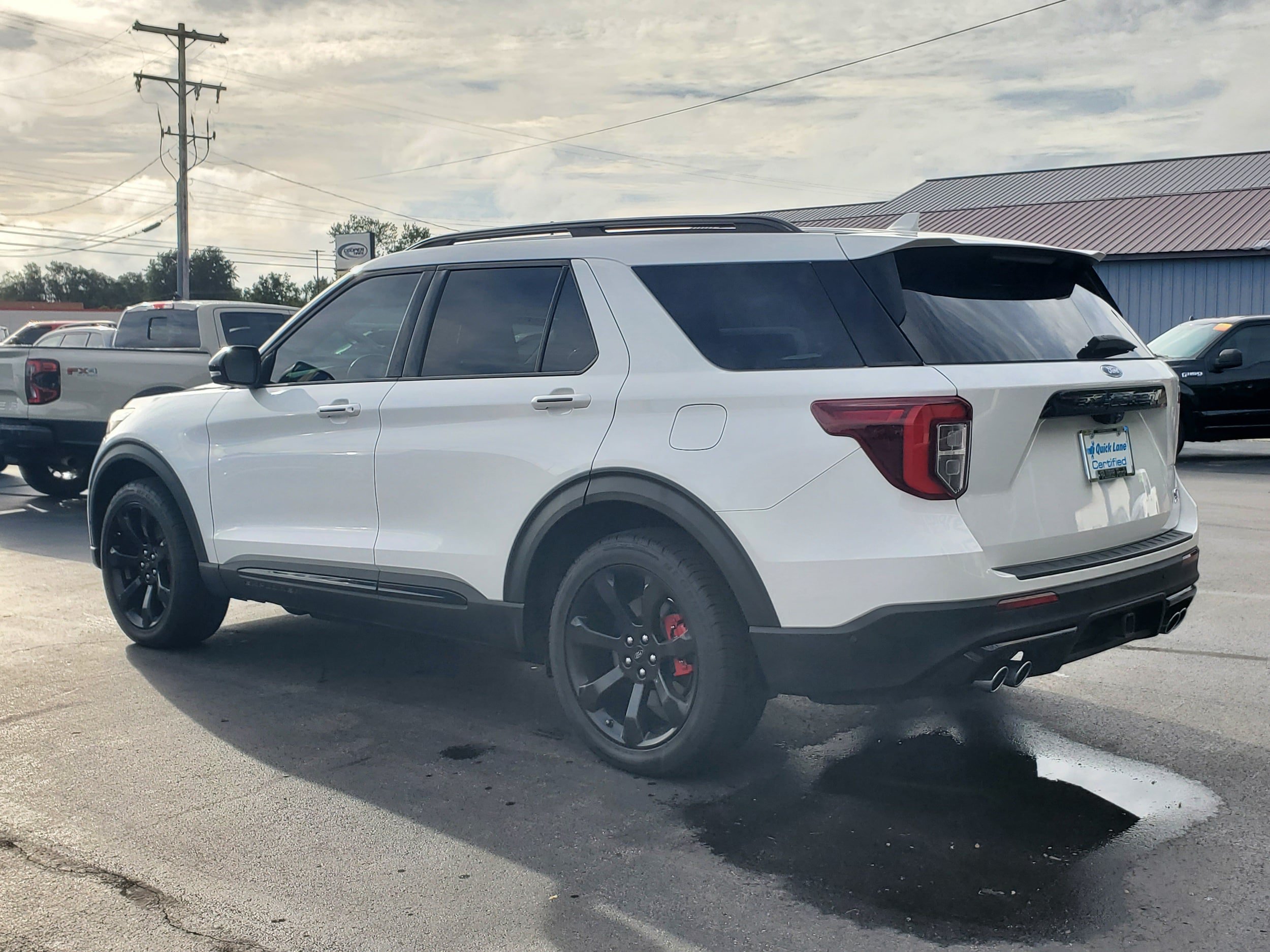 Used 2021 Ford Explorer ST w/ Equipment Group 401A AWD/4WD image 3