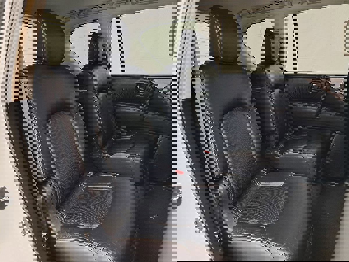 Used 2017 INFINITI QX80 4WD w/ Driver Assistance Package image 28