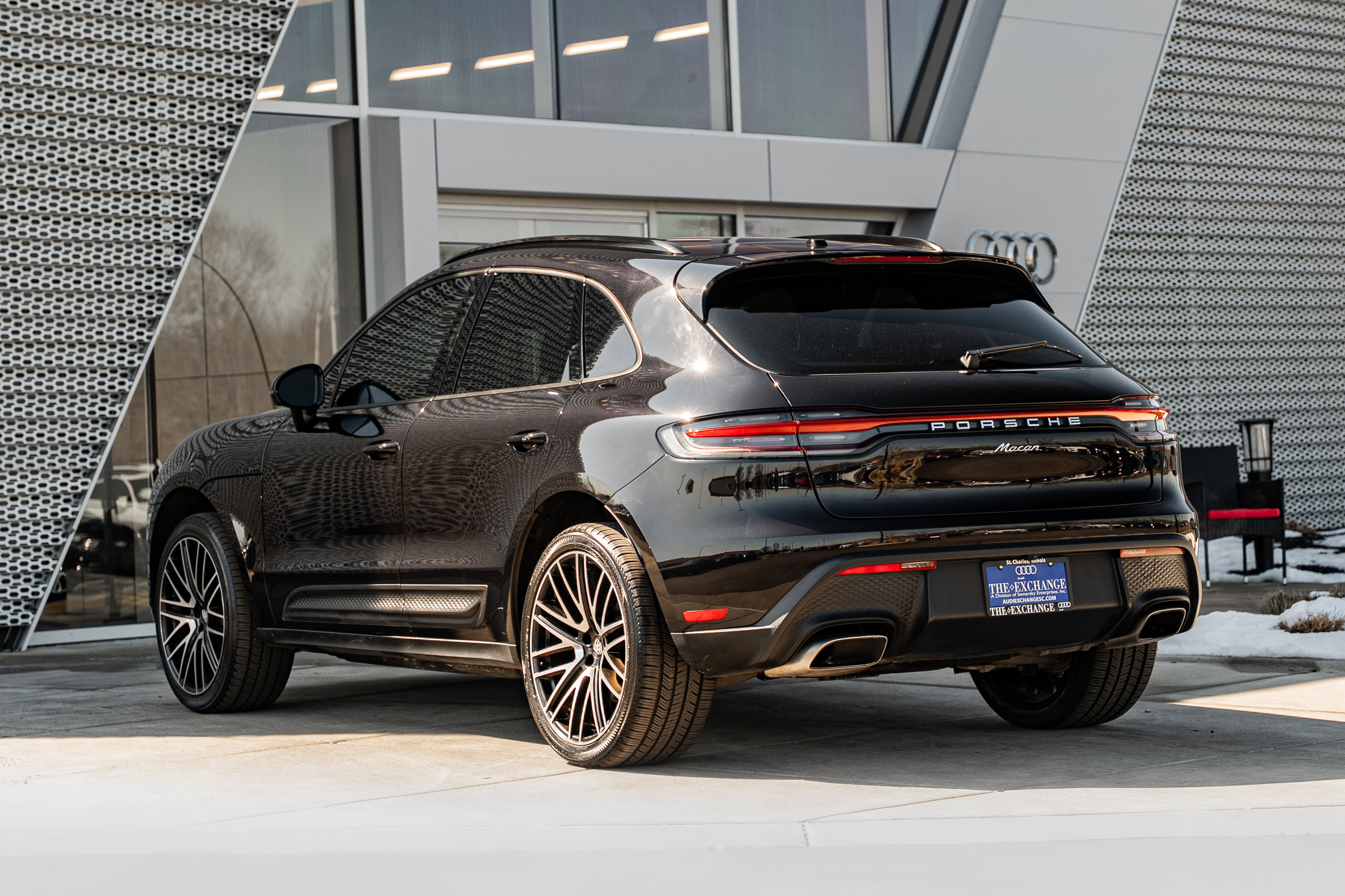 Used 2022 Porsche Macan image 5
