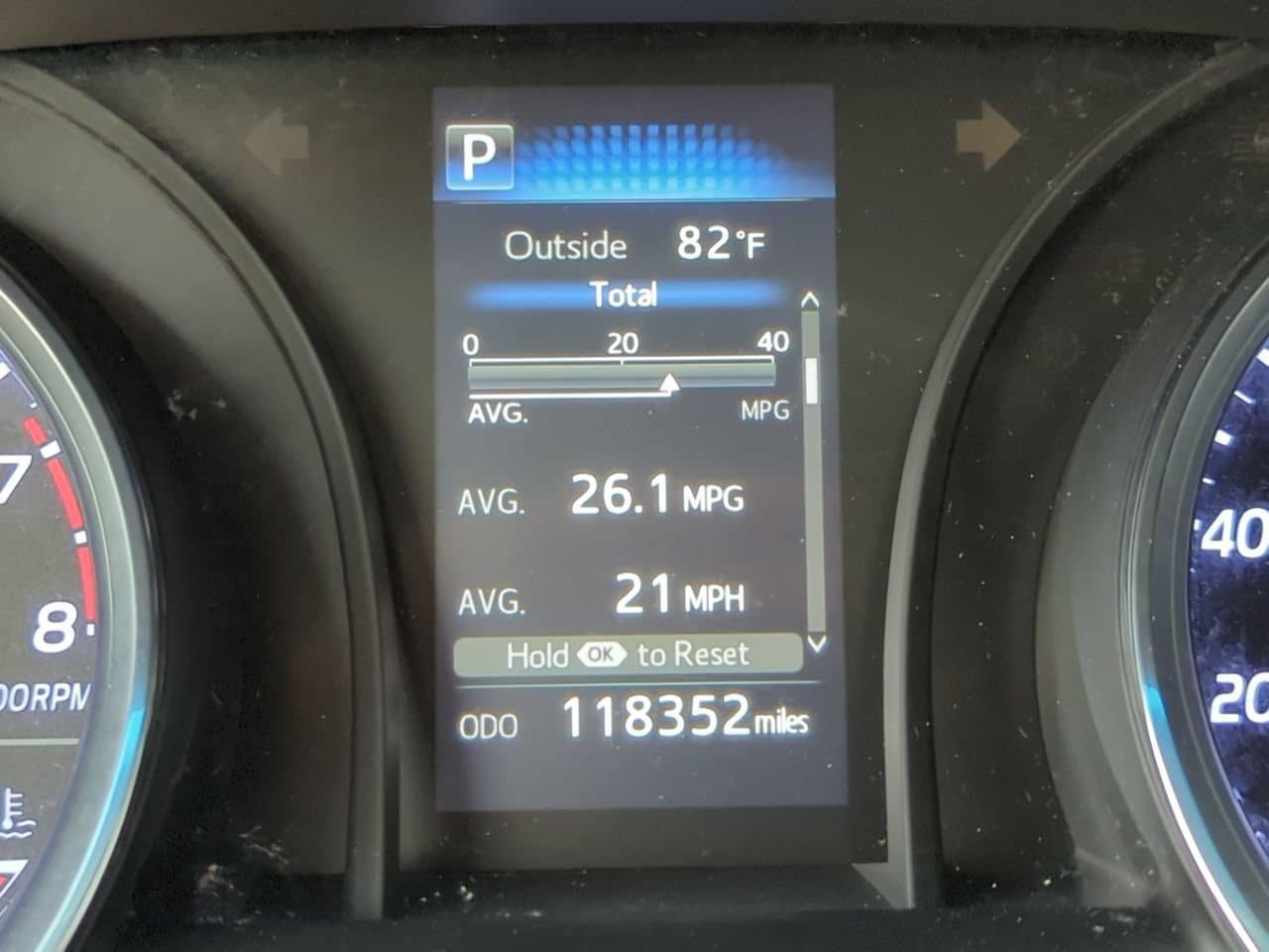Used 2018 Toyota Camry SE FWD image 12