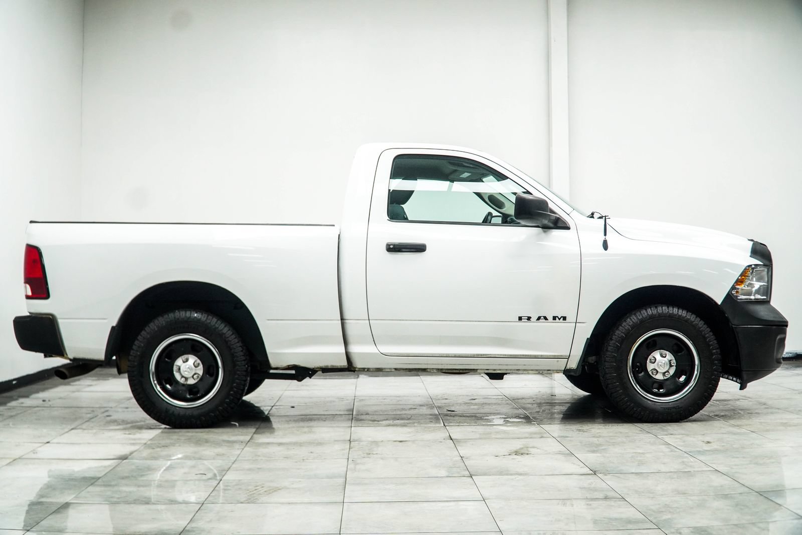 Used 2015 RAM 1500 Tradesman w/ Popular Equipment Group RWD image 7