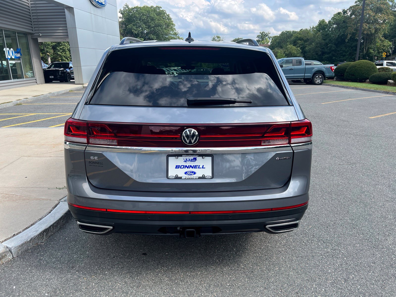 Used 2024 Volkswagen Atlas SE w/ Panoramic Sunroof Package AWD/4WD image 5