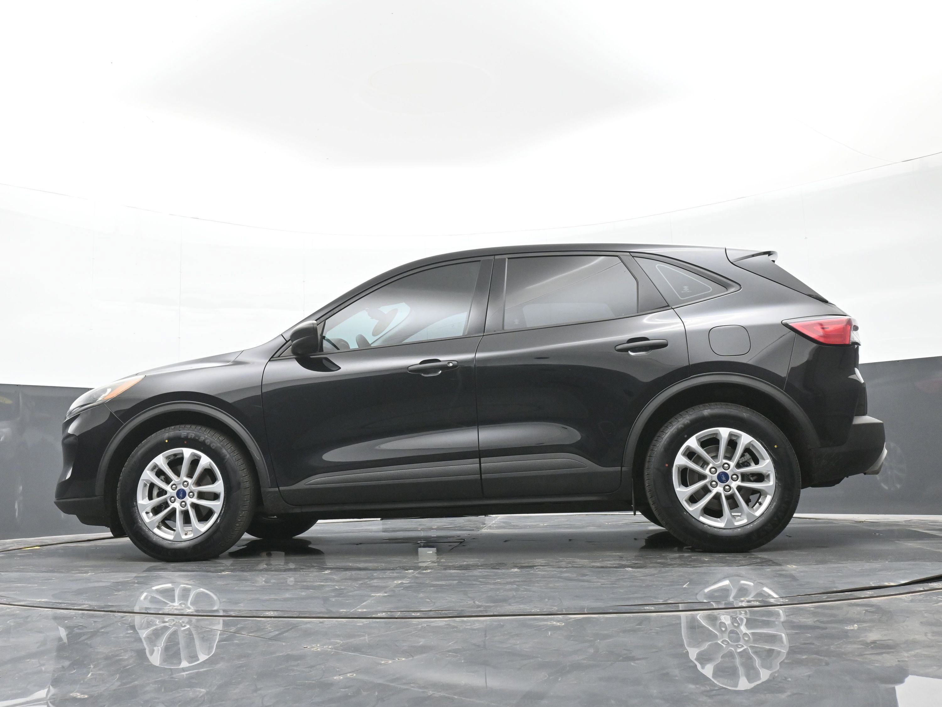 Used 2021 Ford Escape S image 44