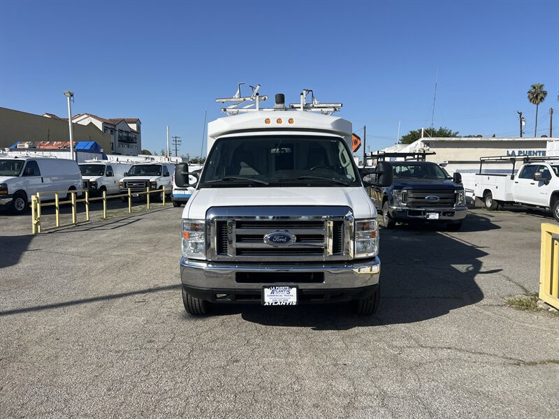Used 2019 Ford E-350 and Econoline 350 Super Duty w/ Power Windows & Locks Group RWD image 5