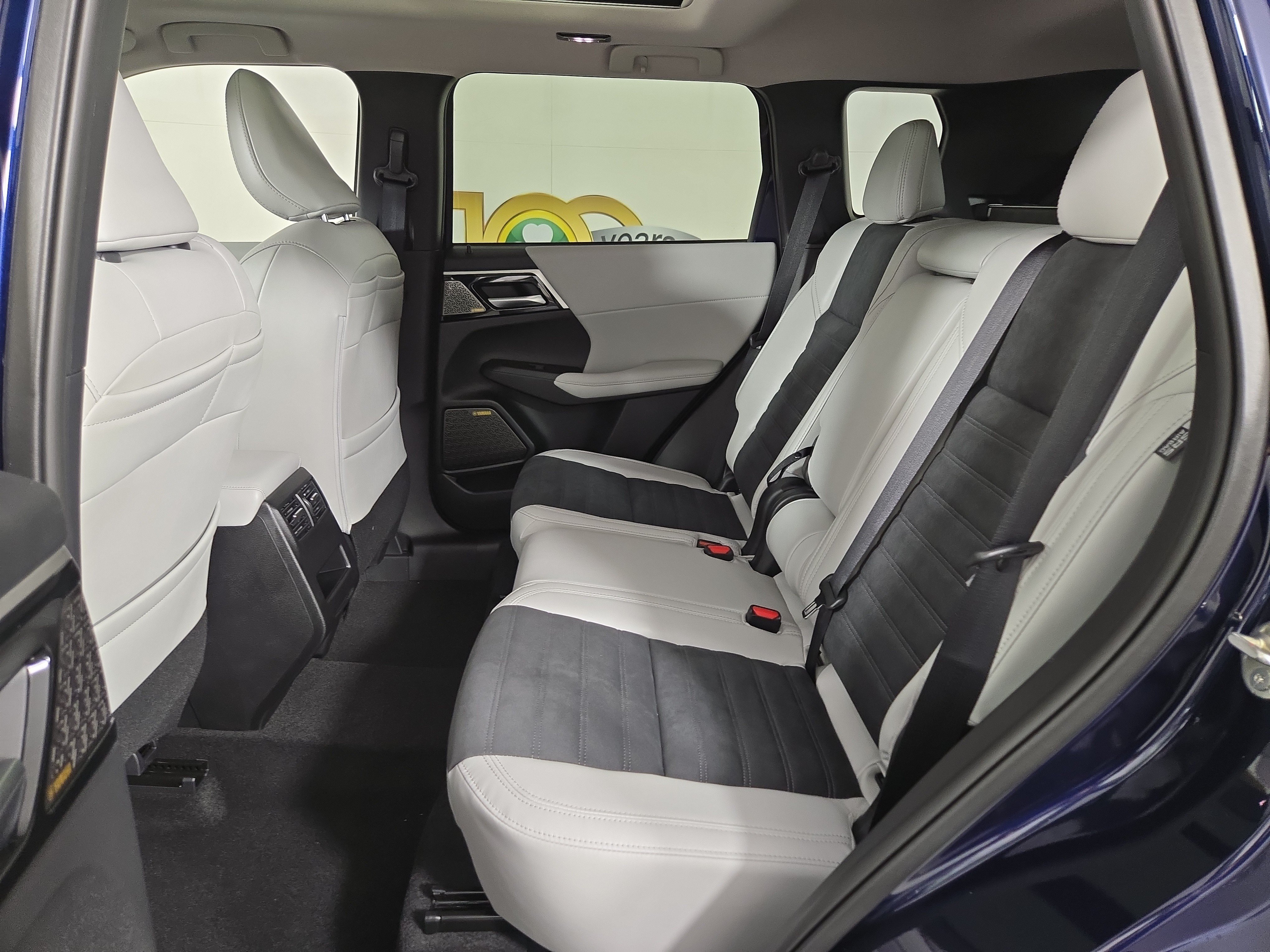 New 2026 Mitsubishi Outlander SE AWD/4WD image 11