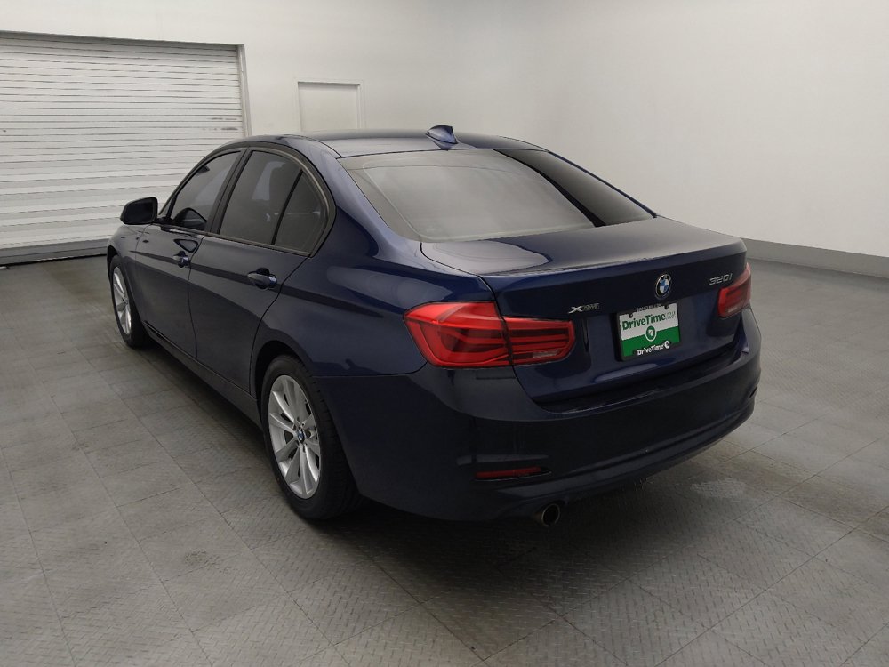 Used 2018 BMW 320i xDrive Sedan w/ Convenience Package AWD/4WD image 5