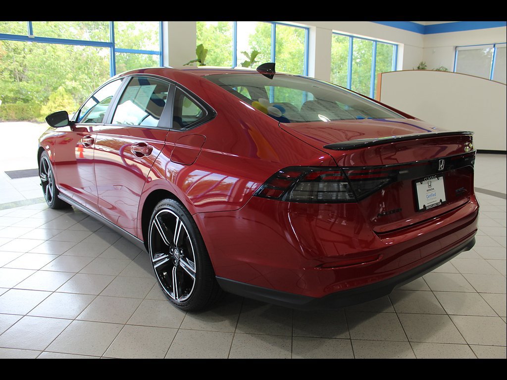 Certified 2026 Honda Accord Sport image 7