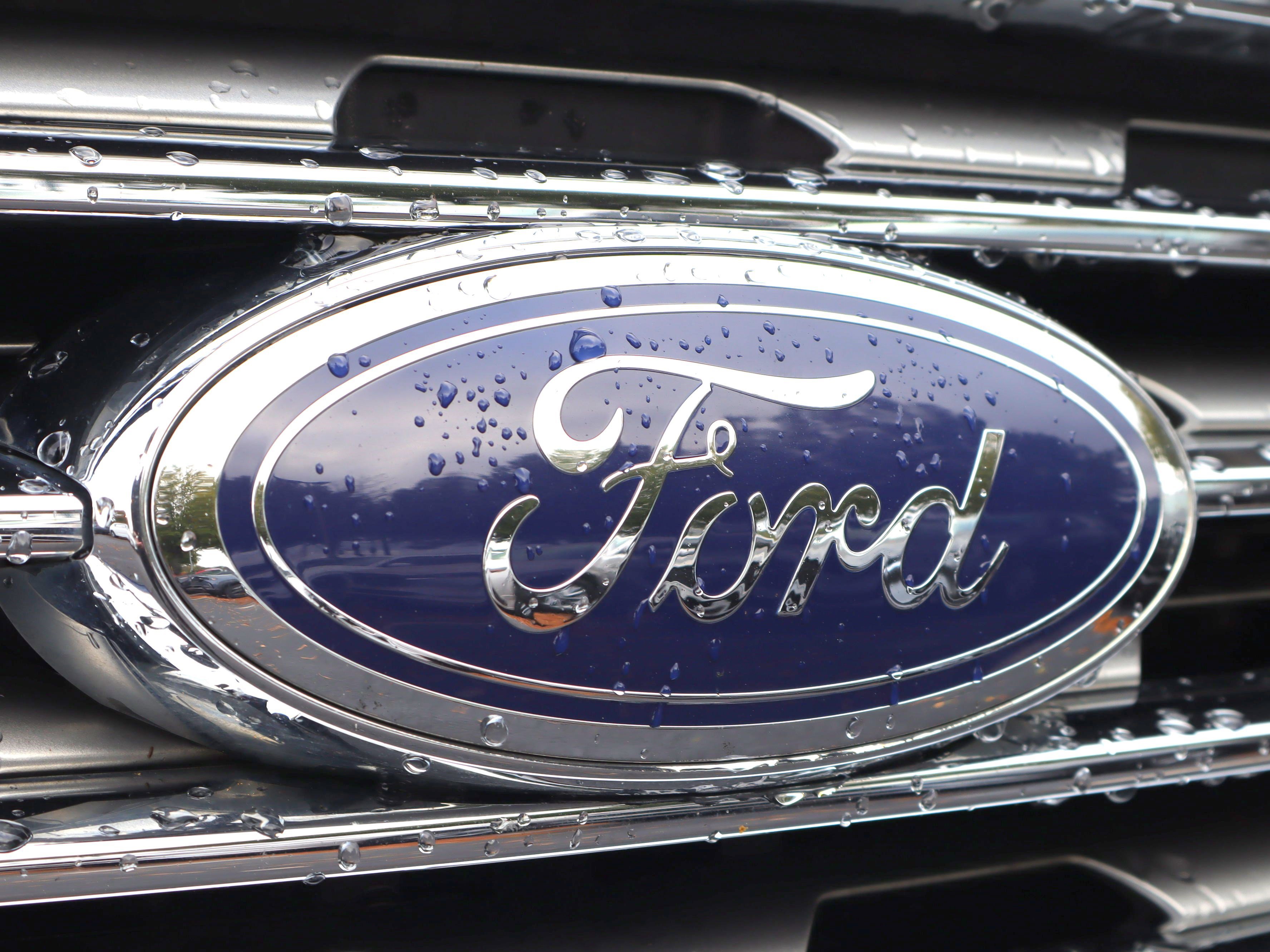 Used 2020 Ford Edge Titanium image 33