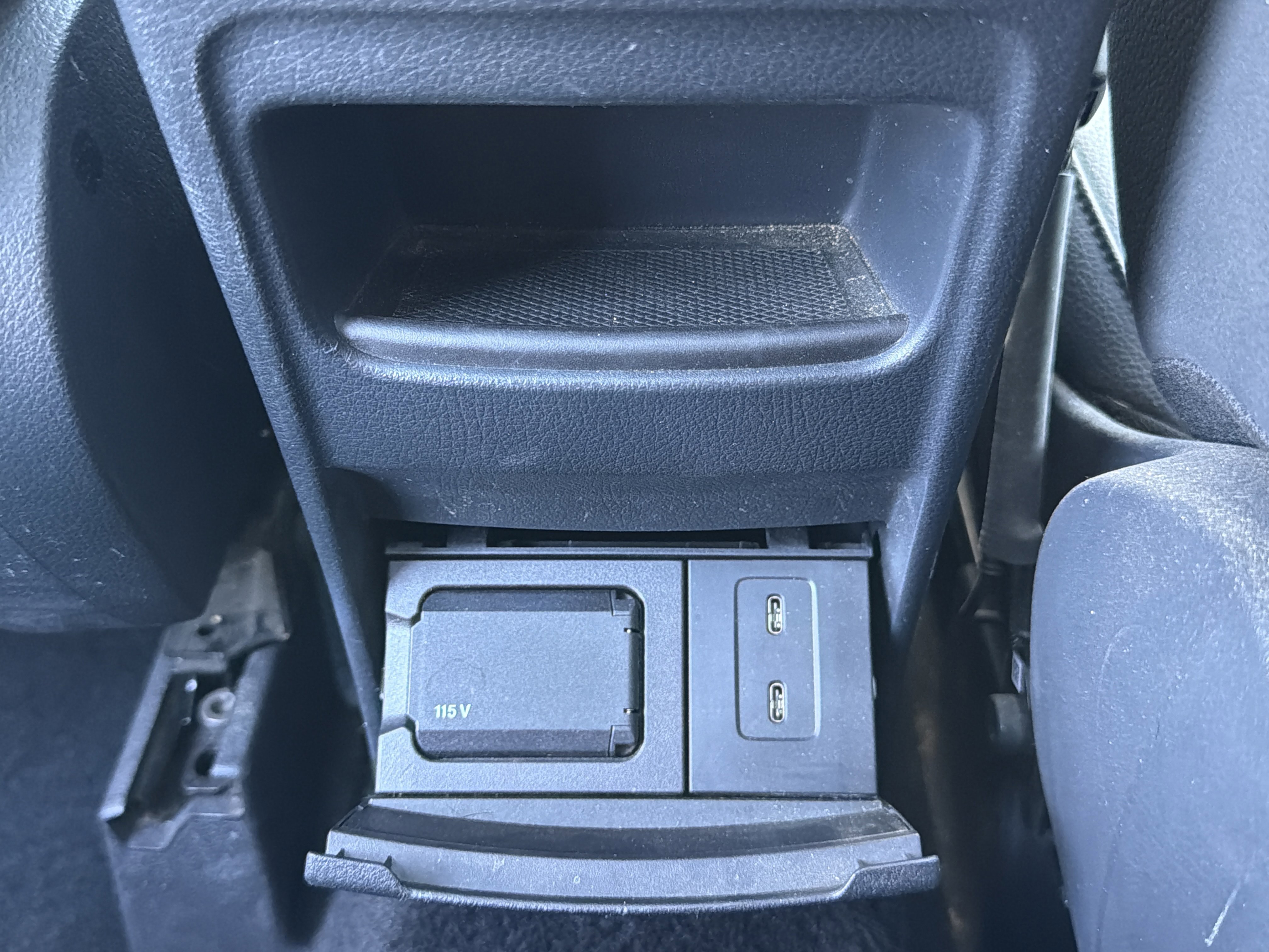 Used 2021 Mercedes-Benz GLA 250 4MATIC w/ Premium Package image 21