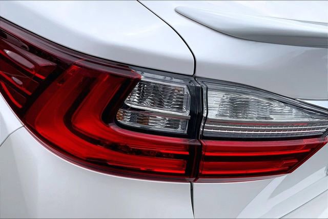 Used 2016 Lexus ES 350 350 w/ Luxury Package w/Wood Trim image 25