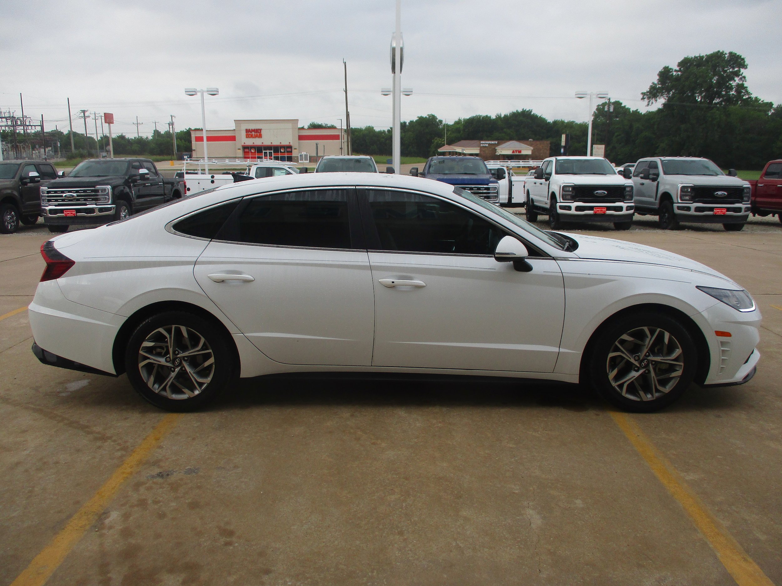 Used 2021 Hyundai Sonata SEL FWD image 11