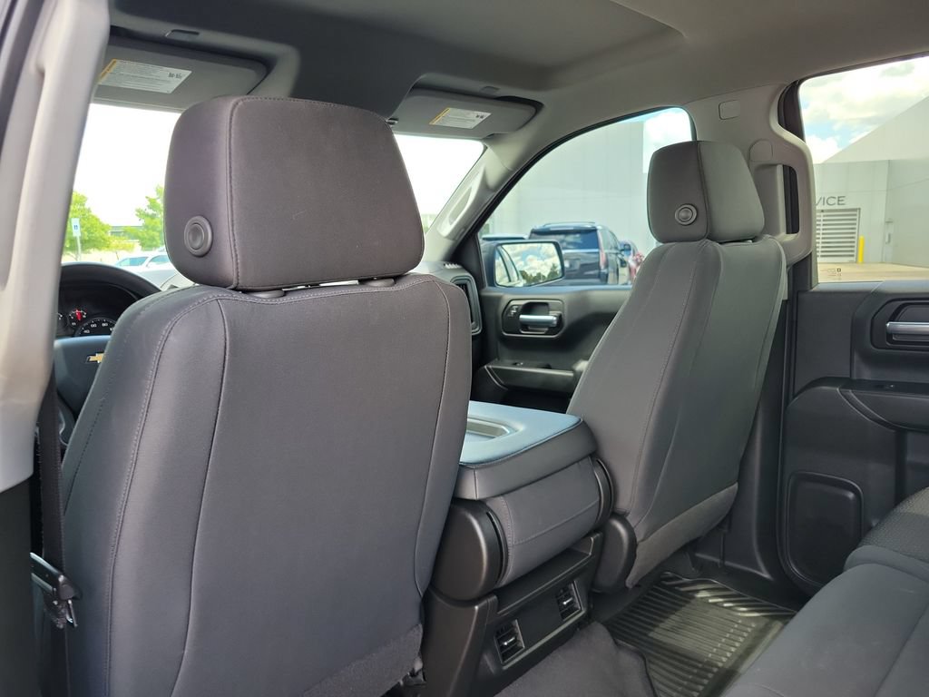 Used 2020 Chevrolet Silverado 1500 Custom w/ Custom Value Package AWD/4WD image 25