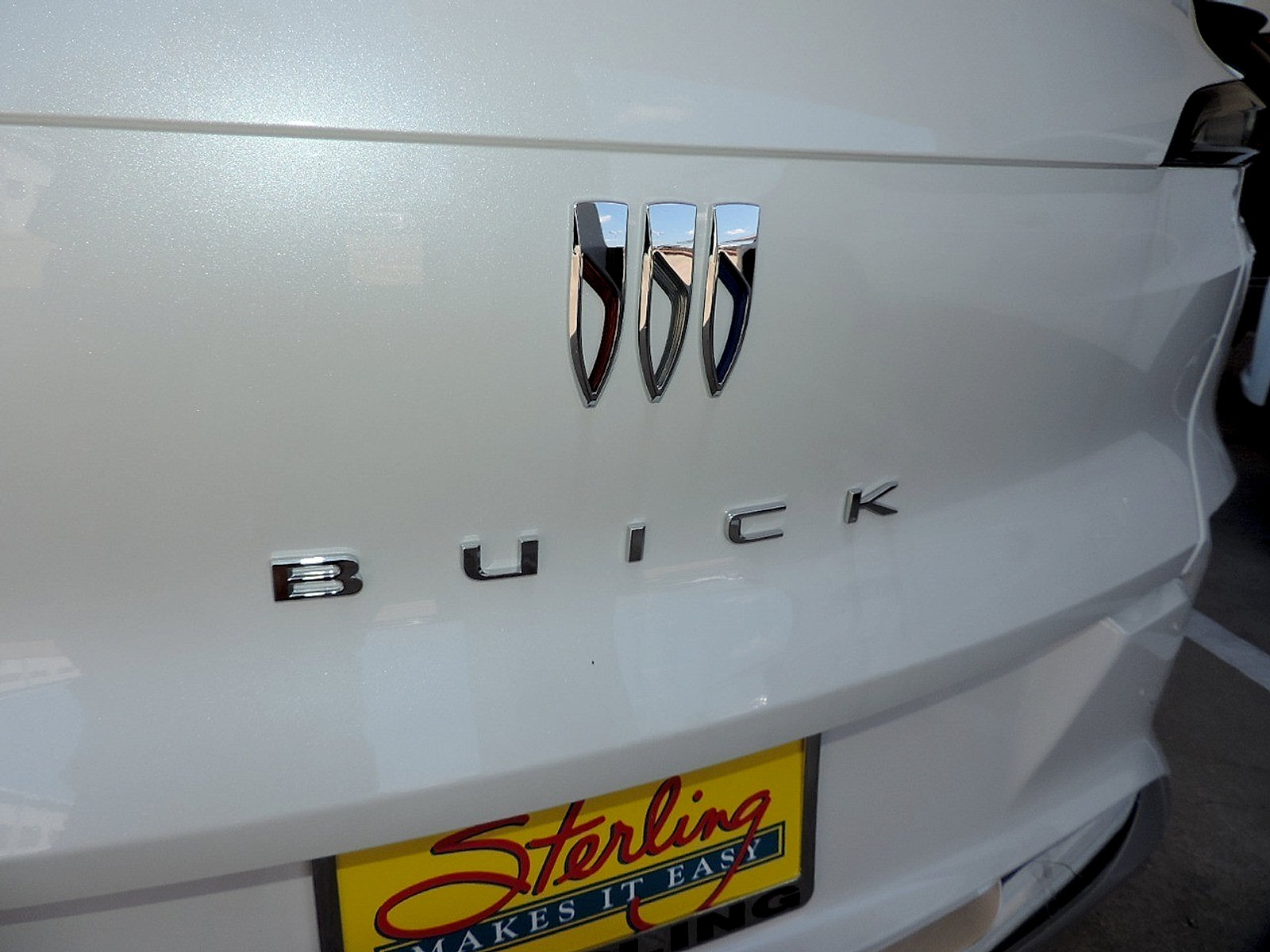 New 2026 Buick Envista Avenir FWD image 10