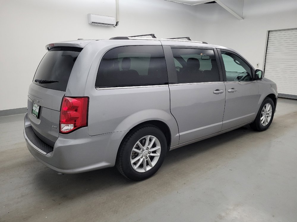 Used 2020 Dodge Grand Caravan SXT FWD image 10