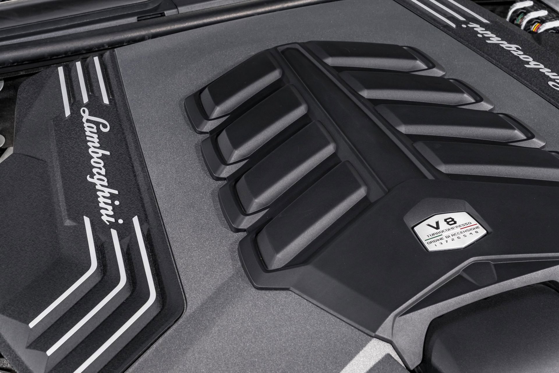 Used 2022 Lamborghini Urus image 49