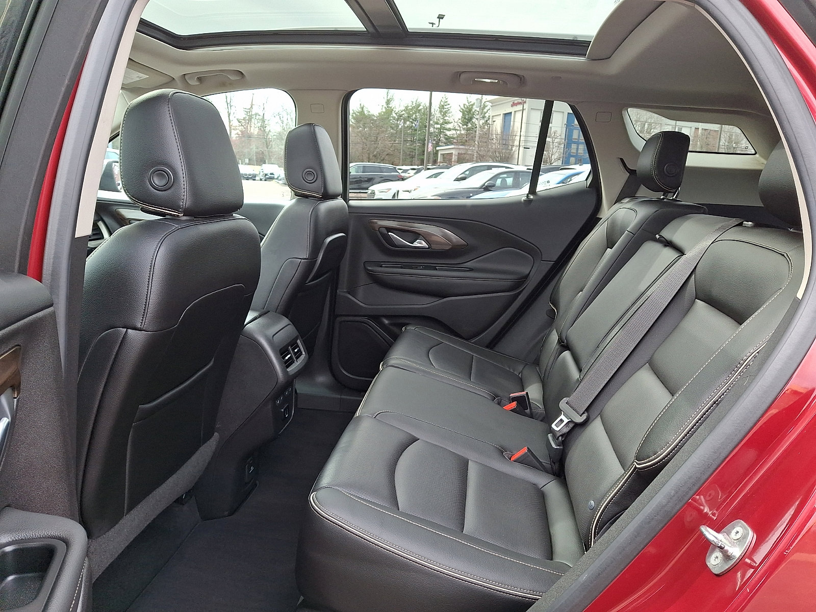 Used 2018 GMC Terrain Denali w/ Advanced Safety Package image 10