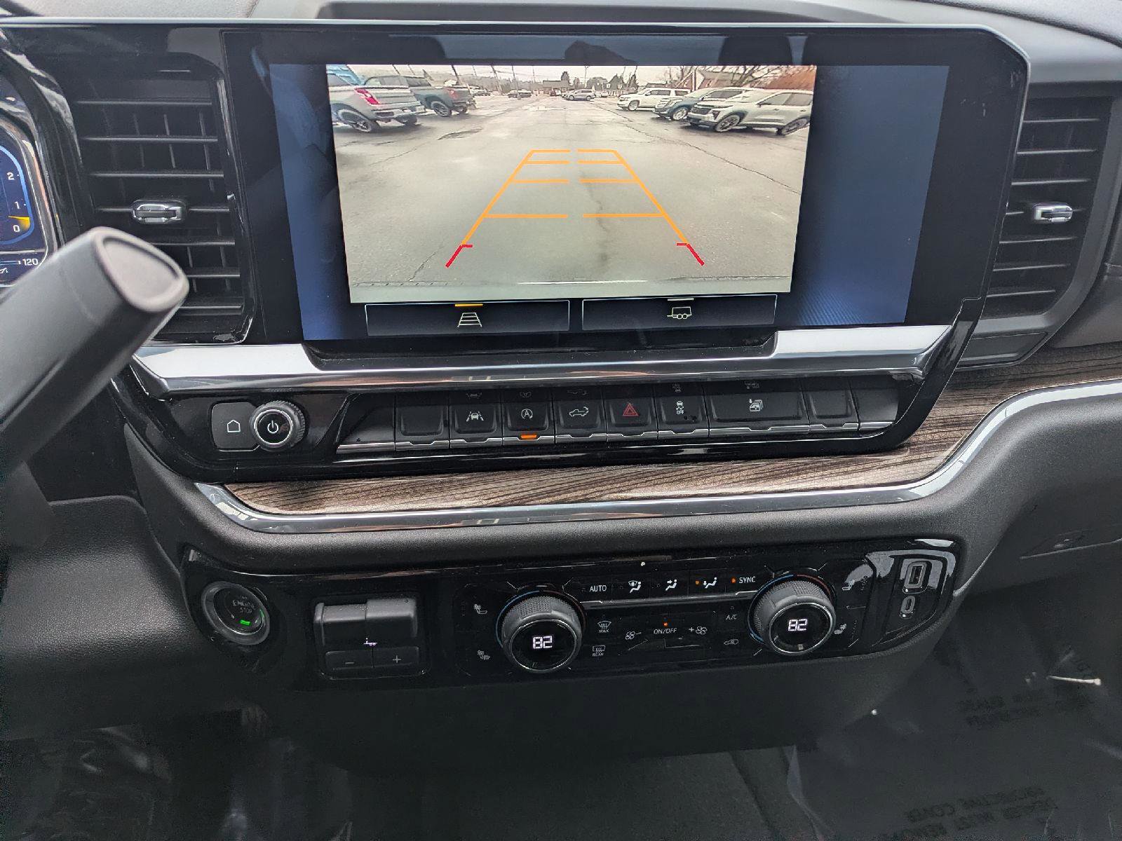 Used 2025 Chevrolet Silverado 1500 LT image 17