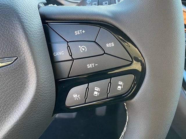 New 2026 Chrysler Pacifica Select w/ S Appearance Package FWD image 19
