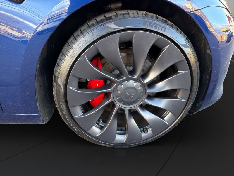 Used 2023 Tesla Model 3 Performance image 24