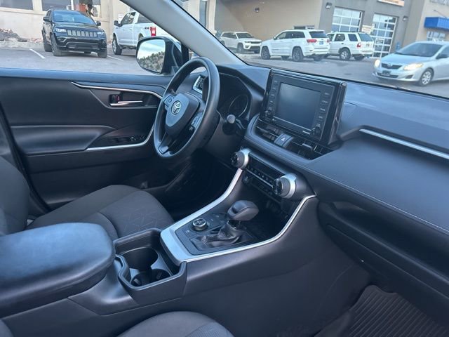 Used 2021 Toyota RAV4 XLE AWD/4WD image 22