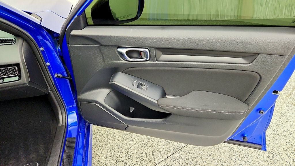 Used 2022 Honda Civic Sport image 24