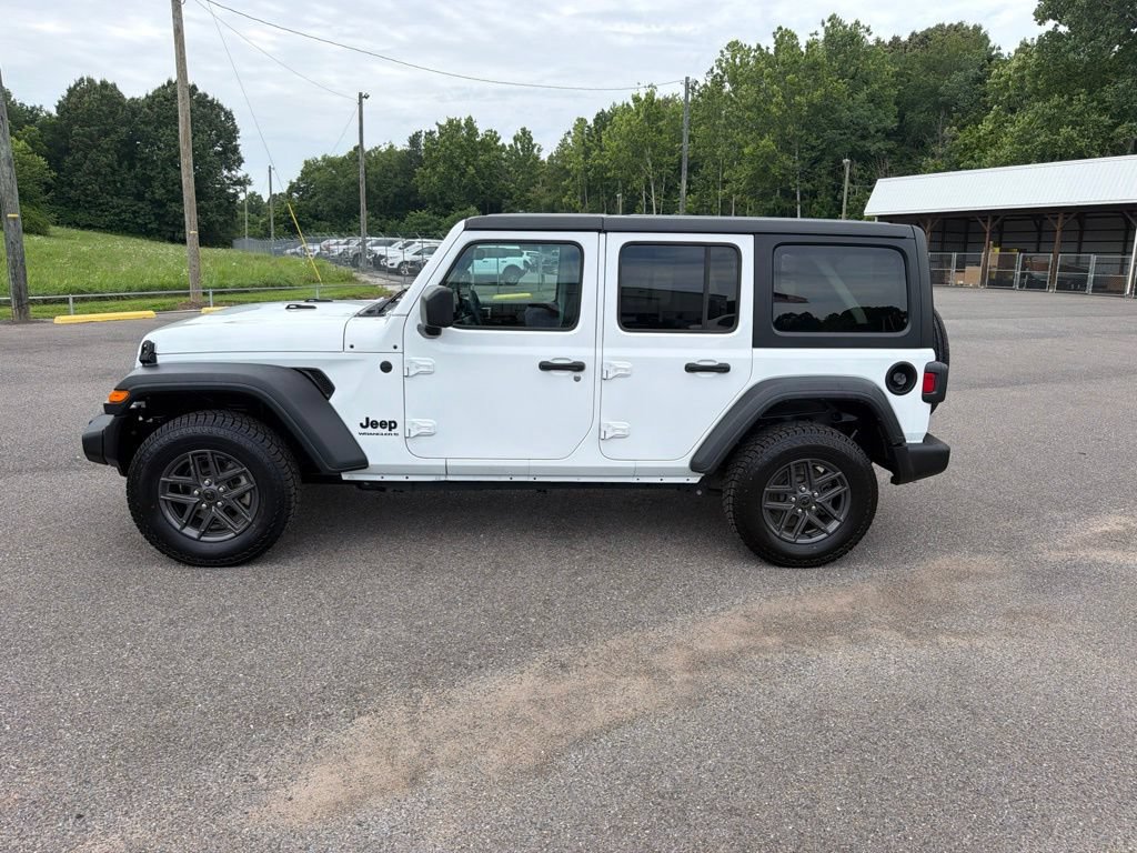 Used 2024 Jeep Wrangler Unlimited Sport AWD/4WD image 6