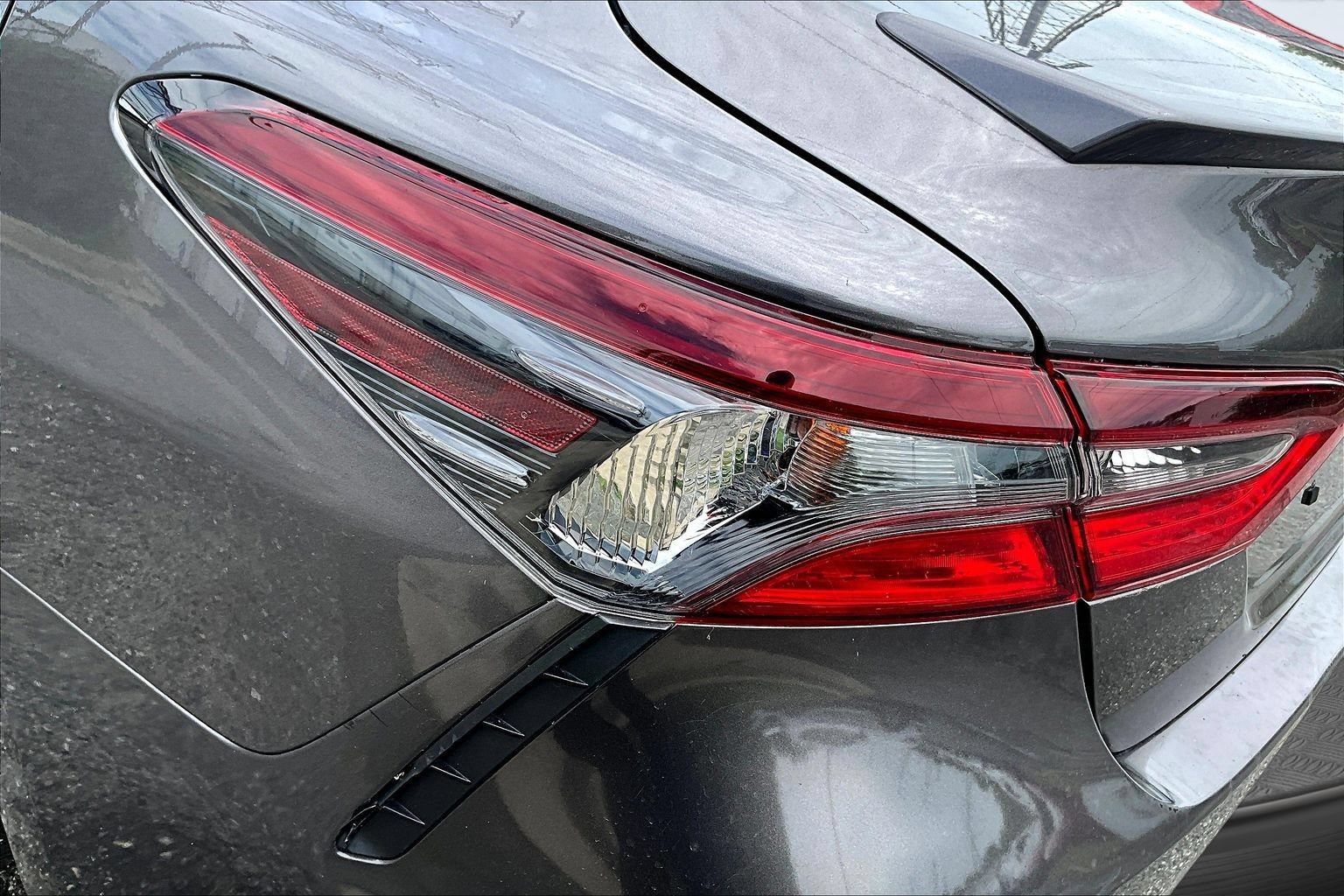 Used 2022 Toyota Camry SE FWD image 23
