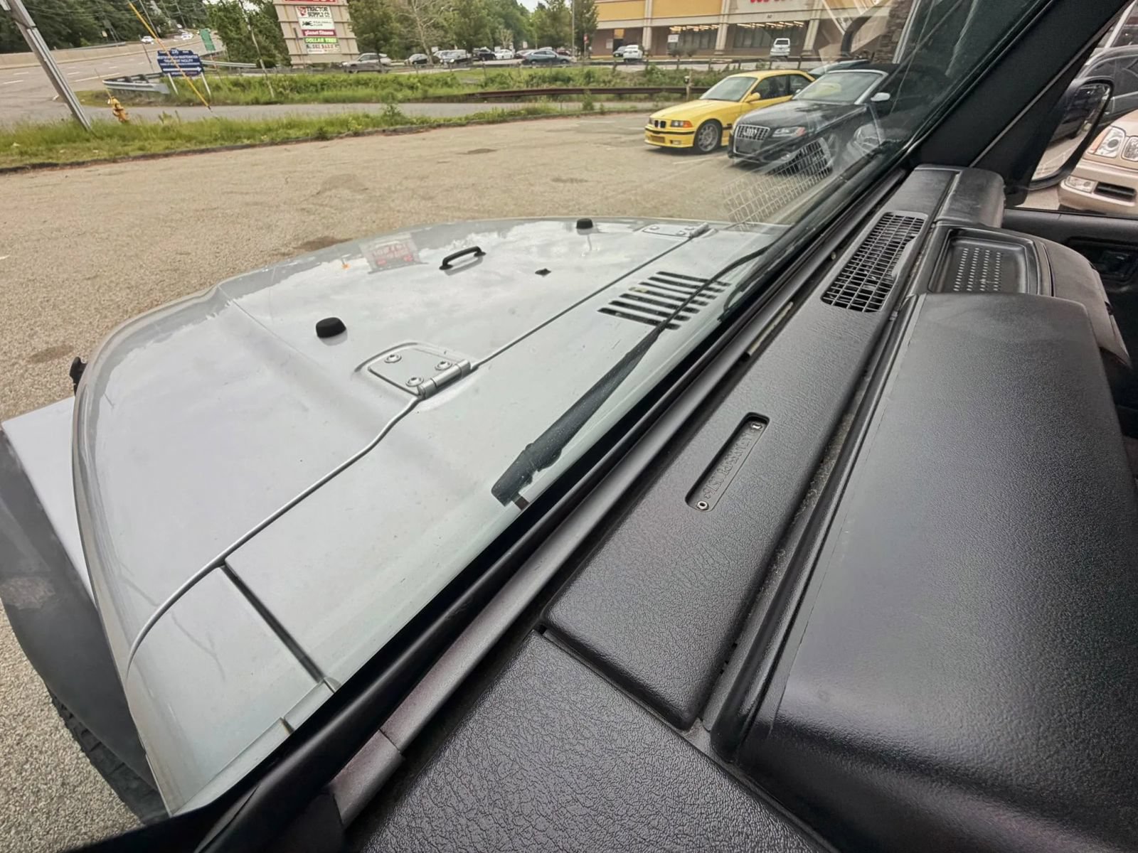 Used 2004 Jeep Wrangler 4WD image 62